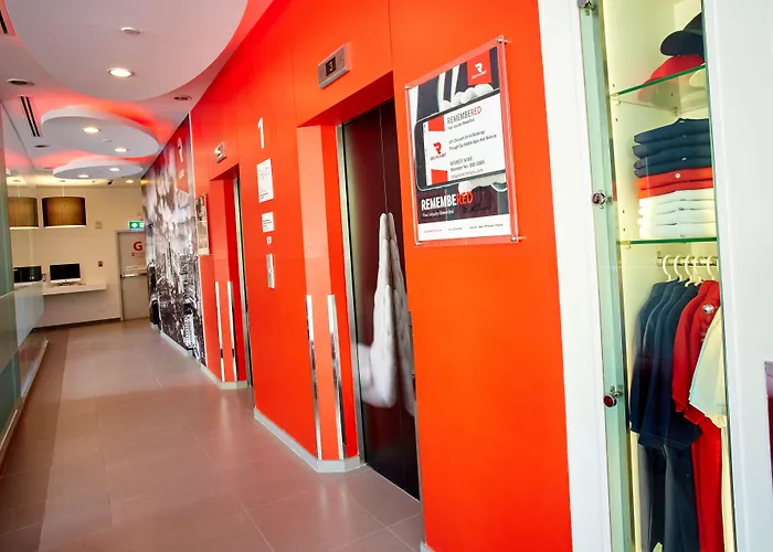 Easy Planet Asoke Hotel Bangkok