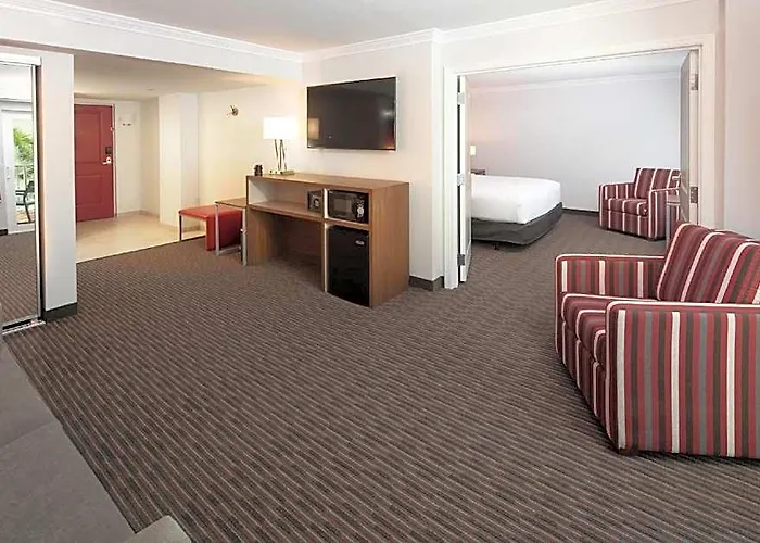 Easy Planet Asoke Hotel
